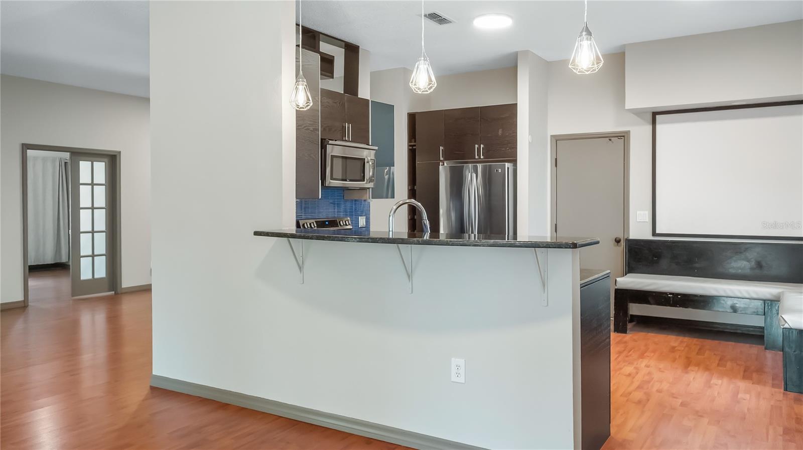 VALENCIA HILLS - Residential