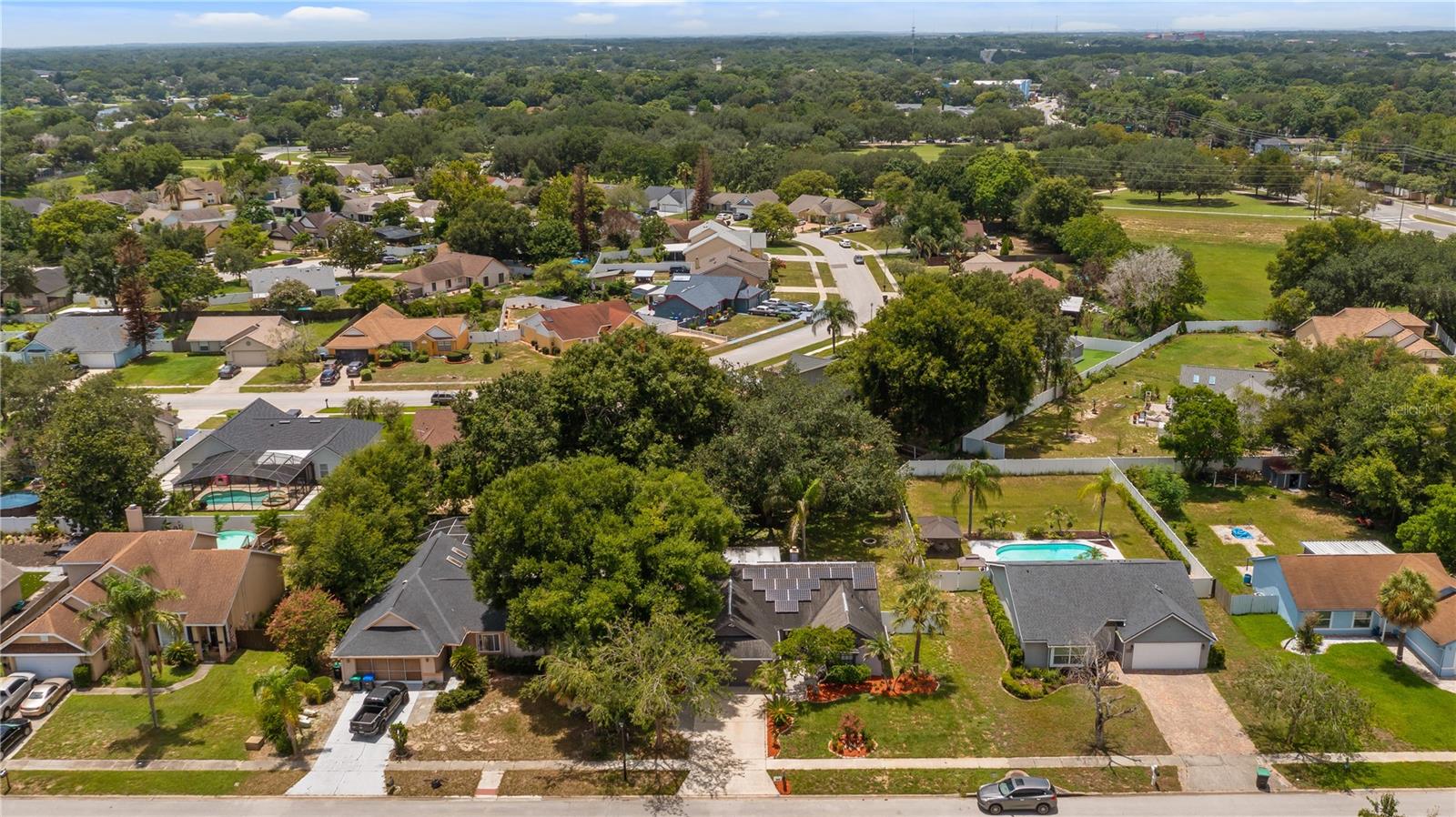VALENCIA HILLS - Residential