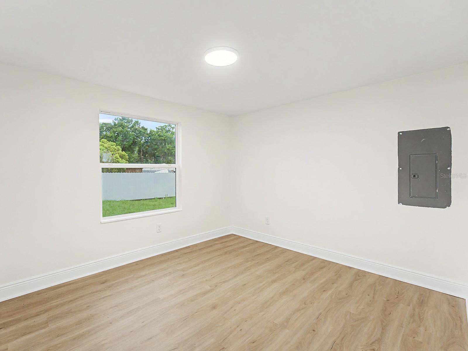 OAKWOOD ESTATES - Residential