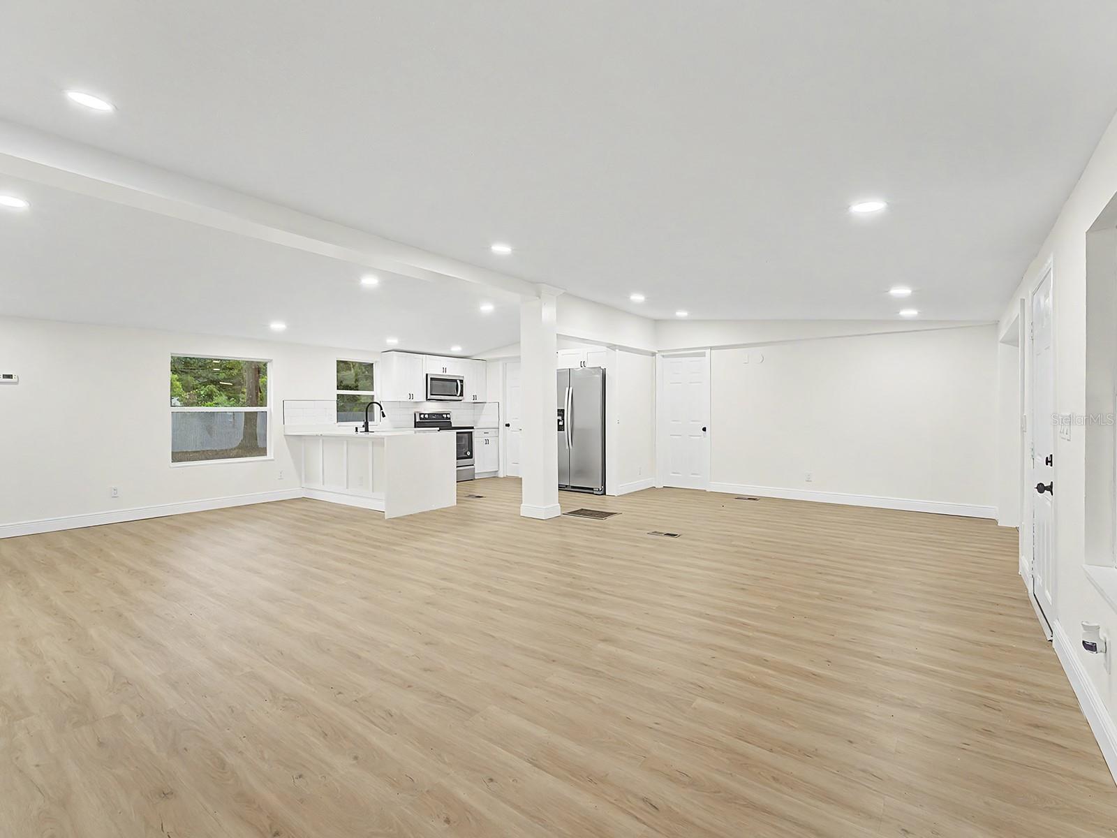 OAKWOOD ESTATES - Residential