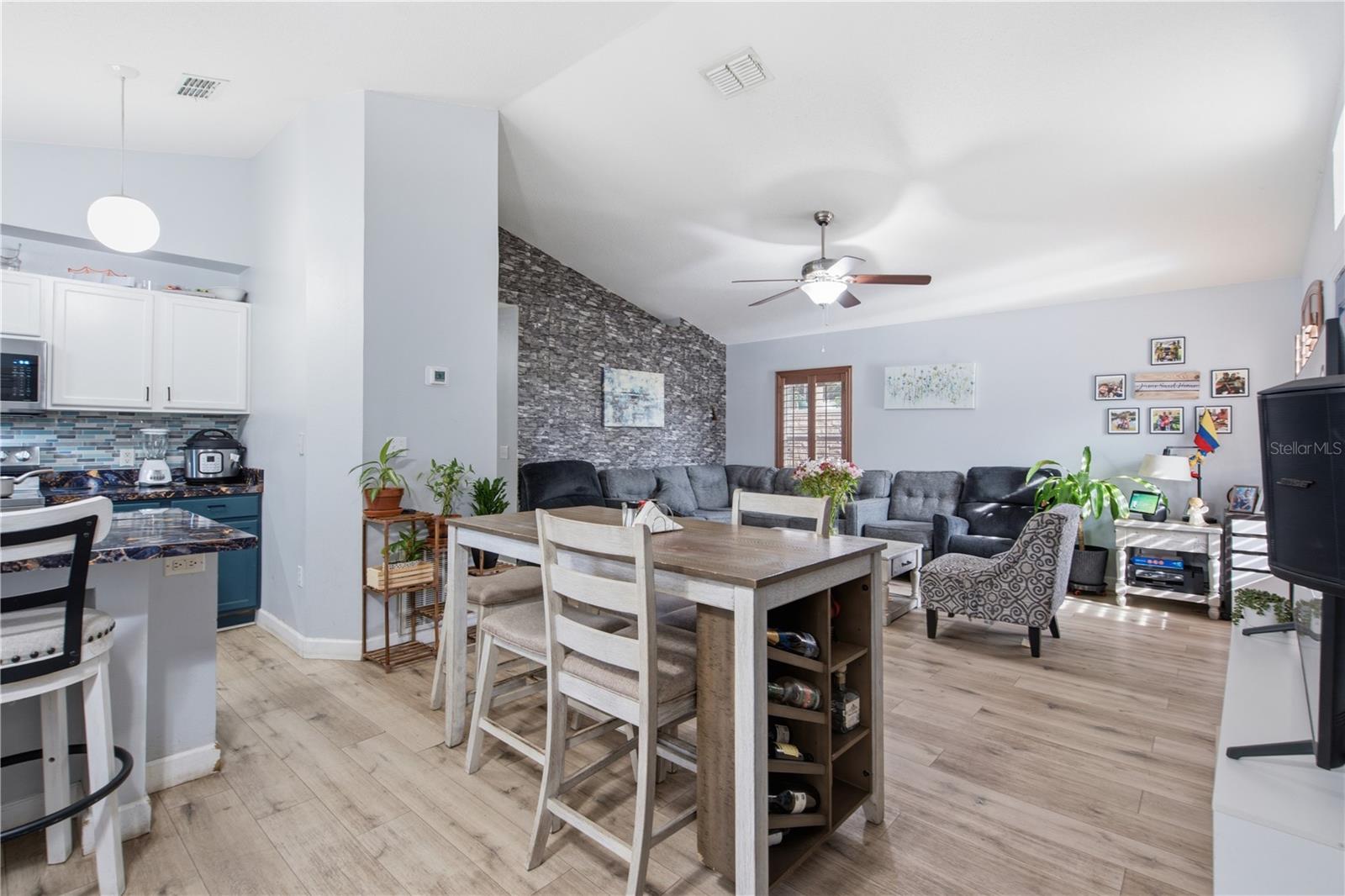 SUNCOAST POINTE VILLAGES 1A & 1B - Residential