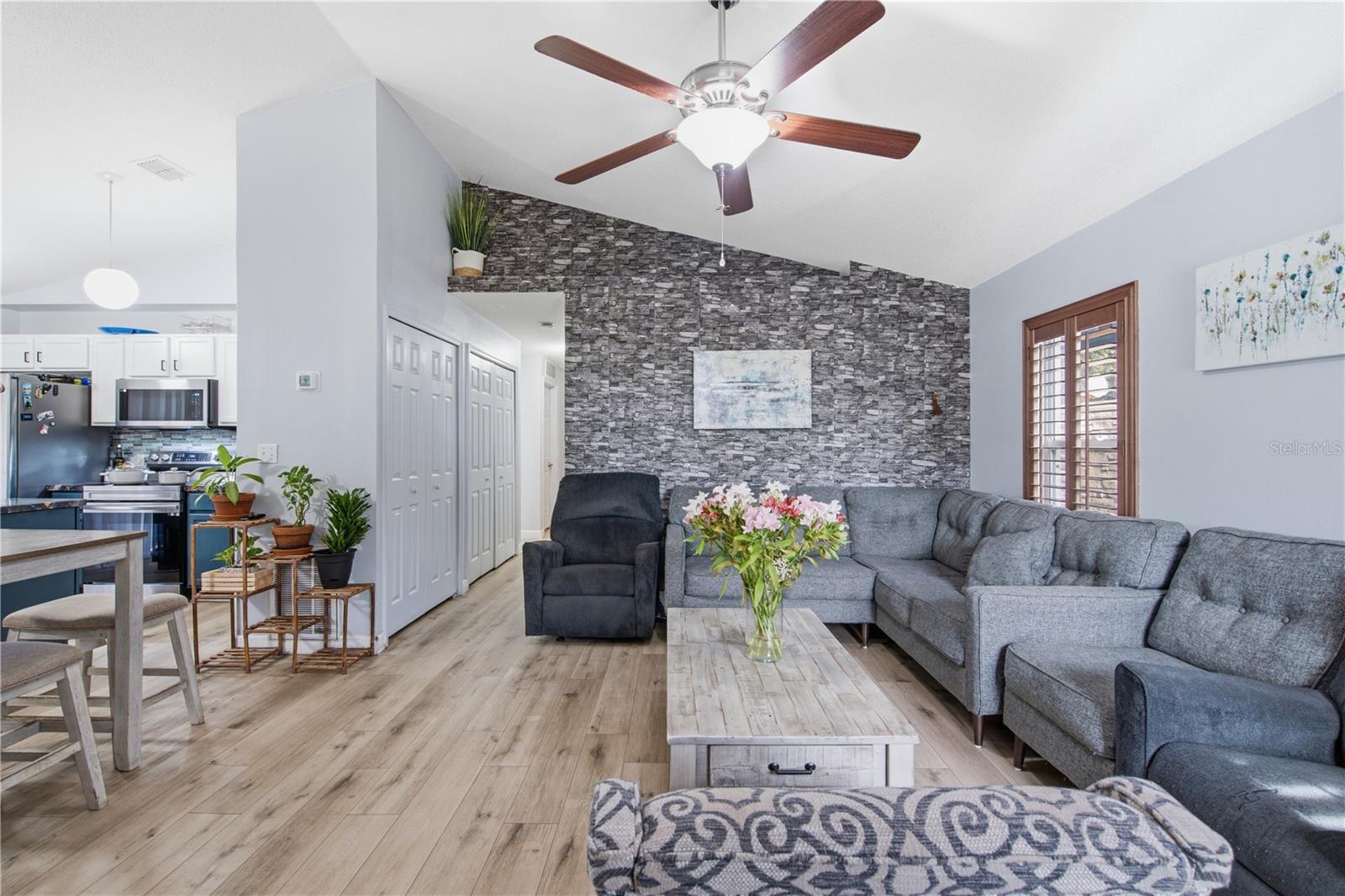 SUNCOAST POINTE VILLAGES 1A & 1B - Residential