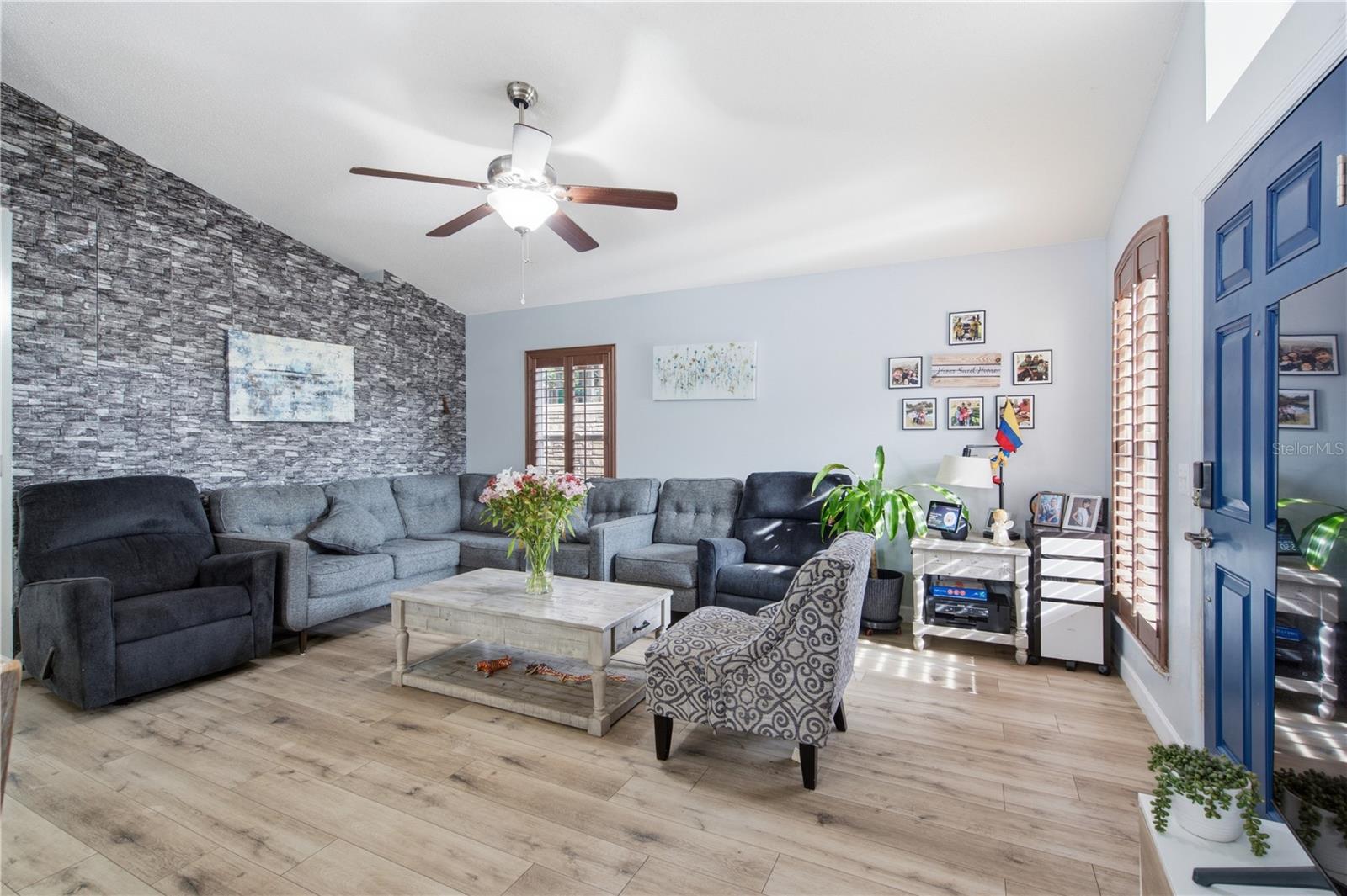 SUNCOAST POINTE VILLAGES 1A & 1B - Residential
