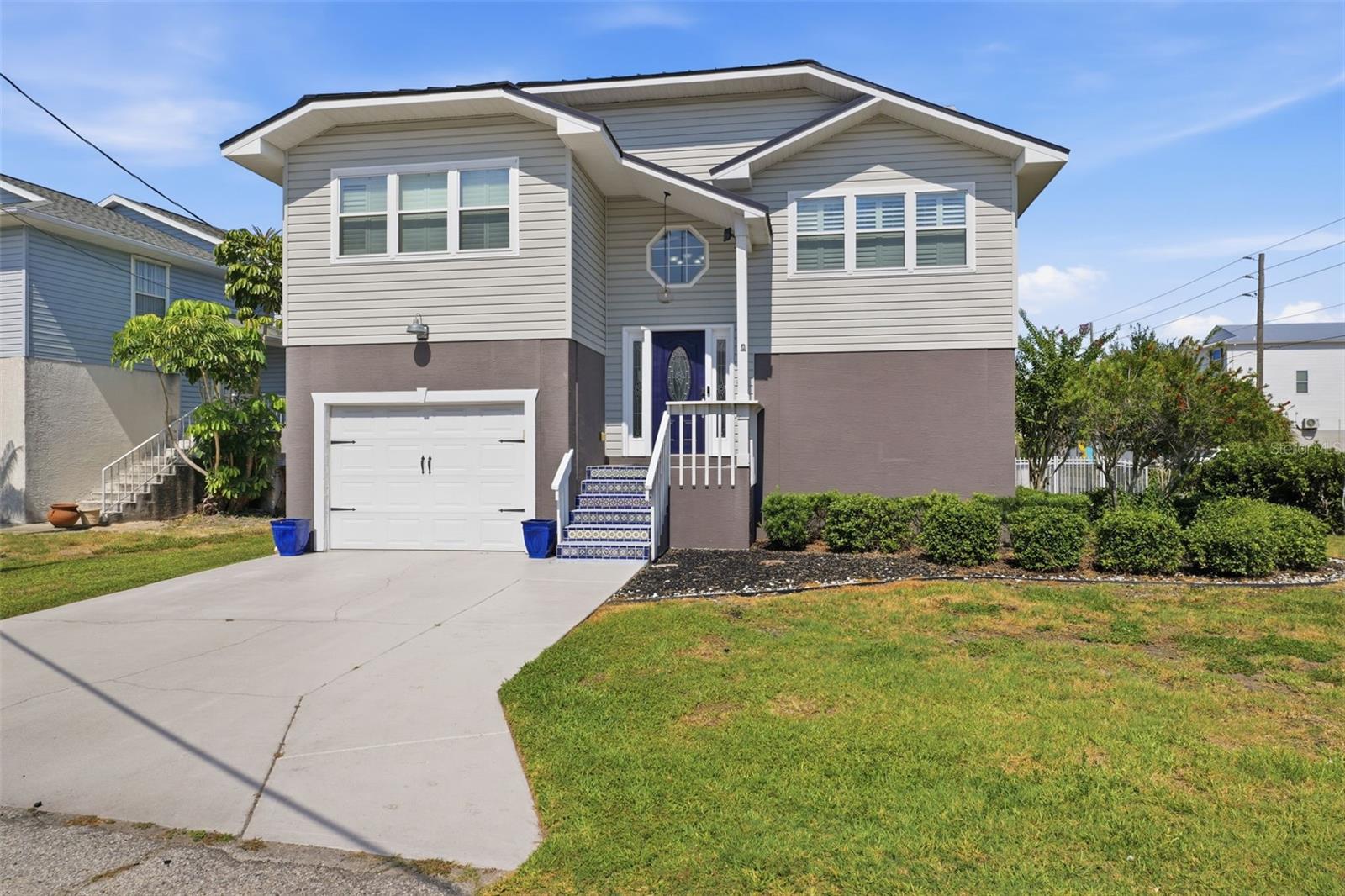 HUDSON BEACH ESTATES - Residential