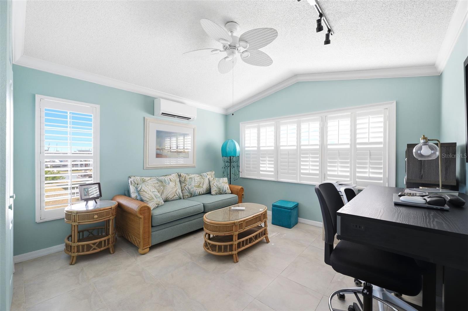 HUDSON BEACH ESTATES - Residential