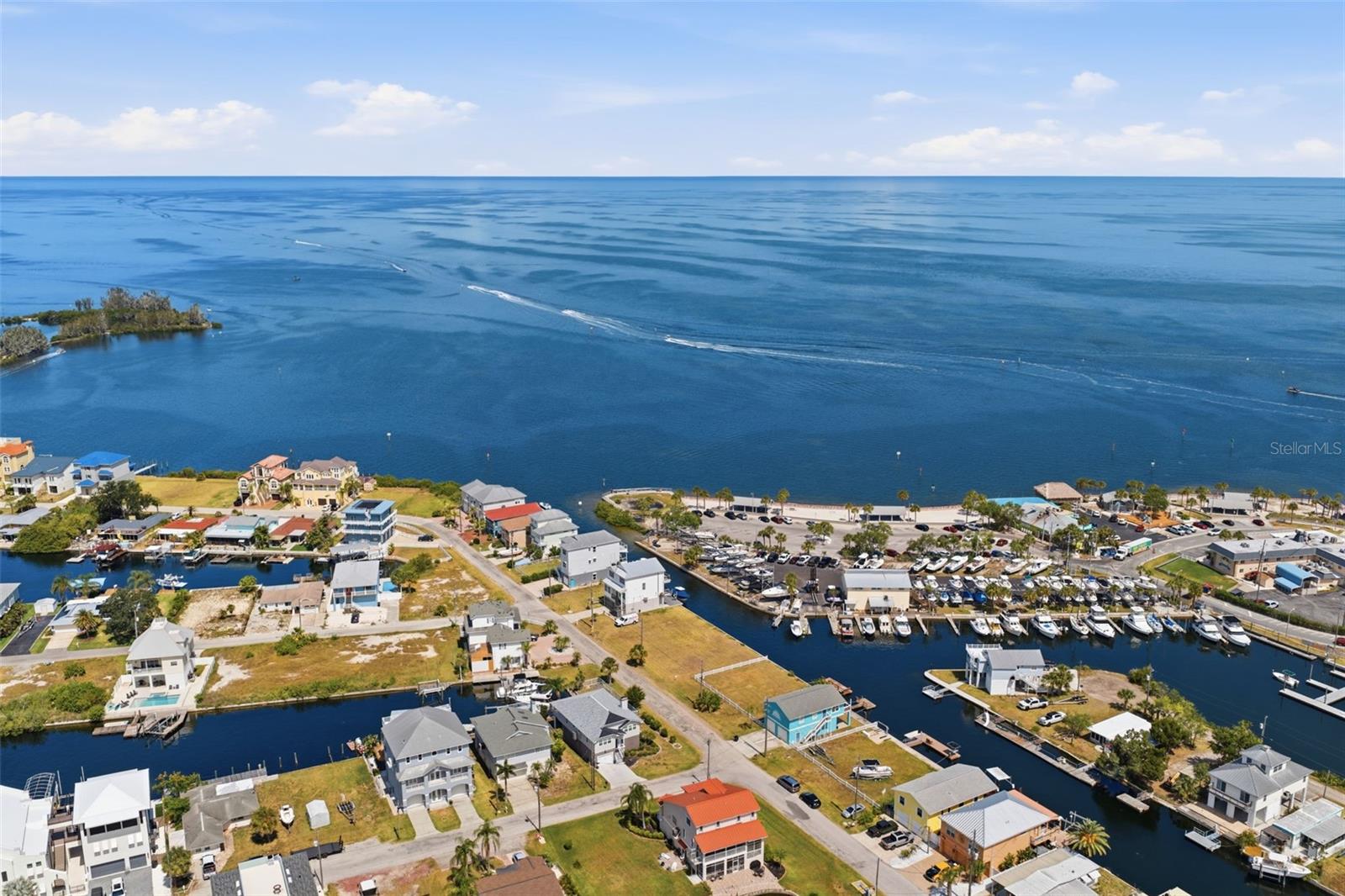 HUDSON BEACH ESTATES - Residential