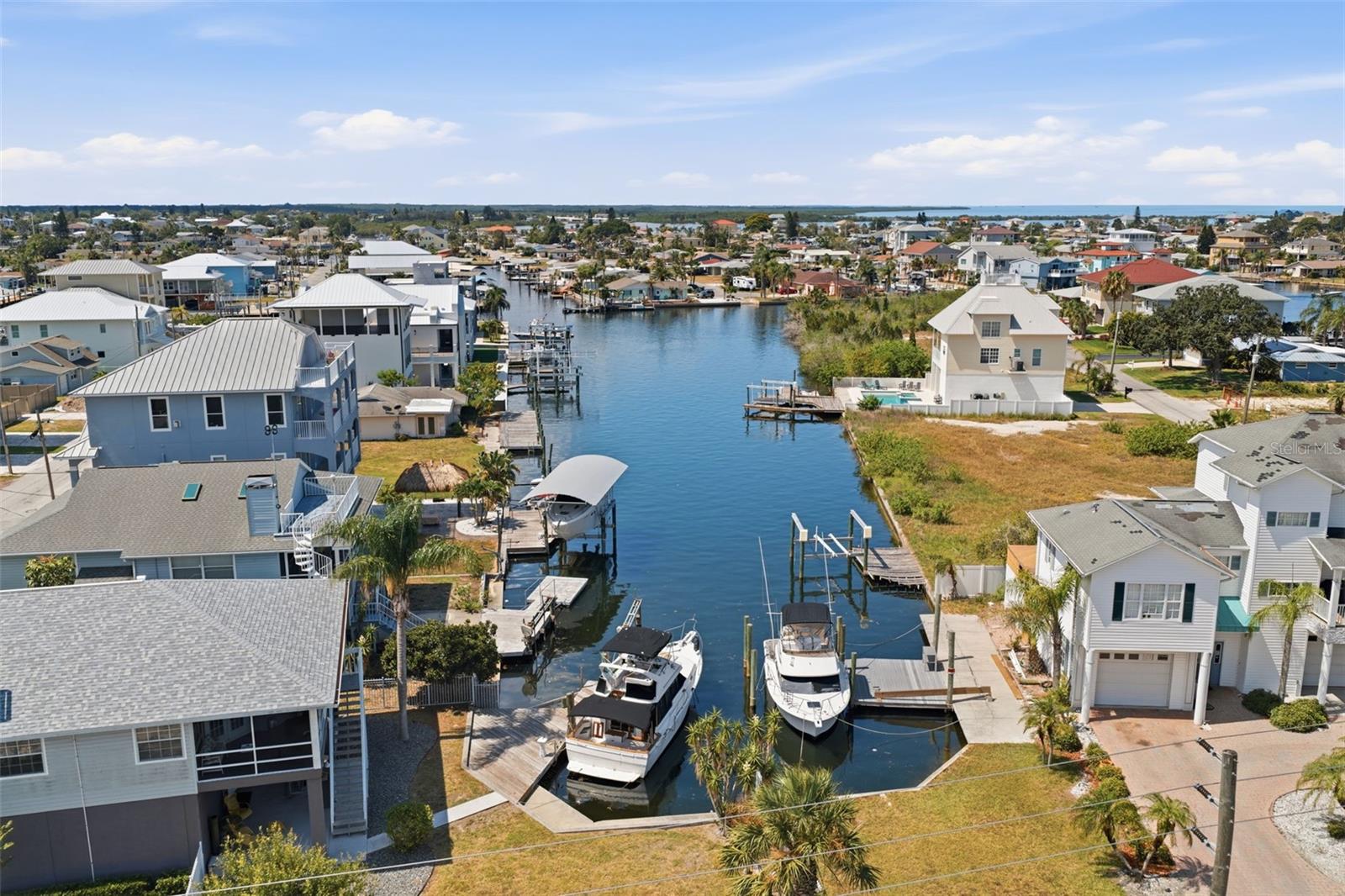 HUDSON BEACH ESTATES - Residential