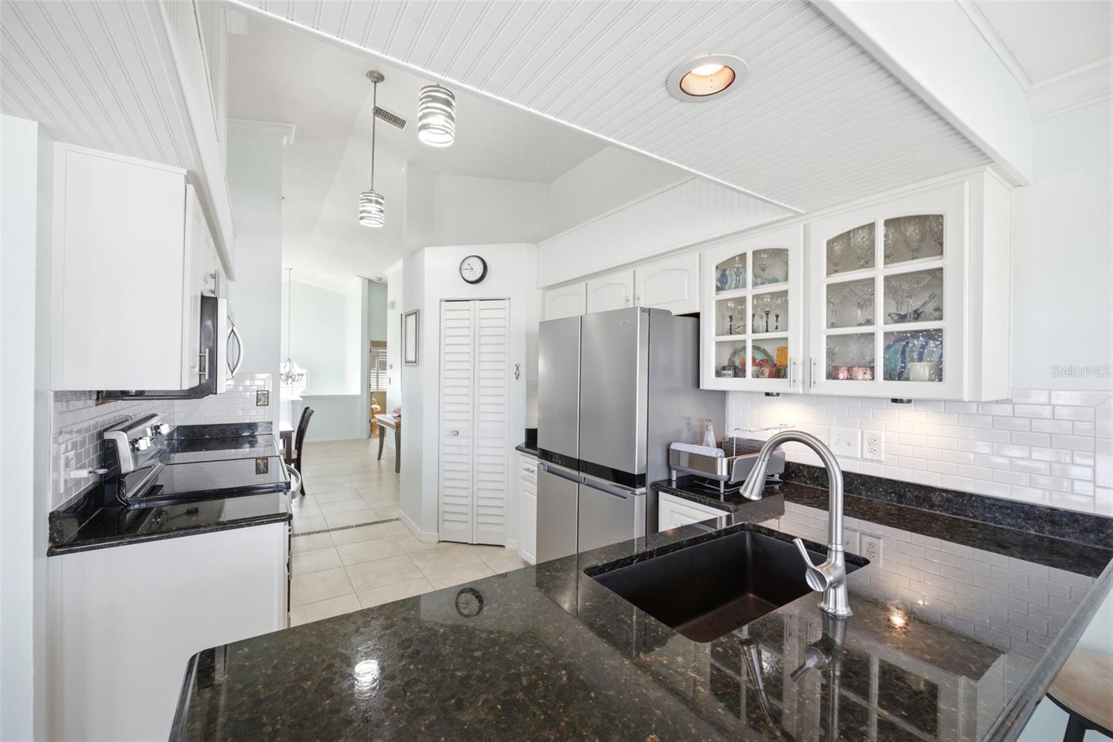 HUDSON BEACH ESTATES - Residential