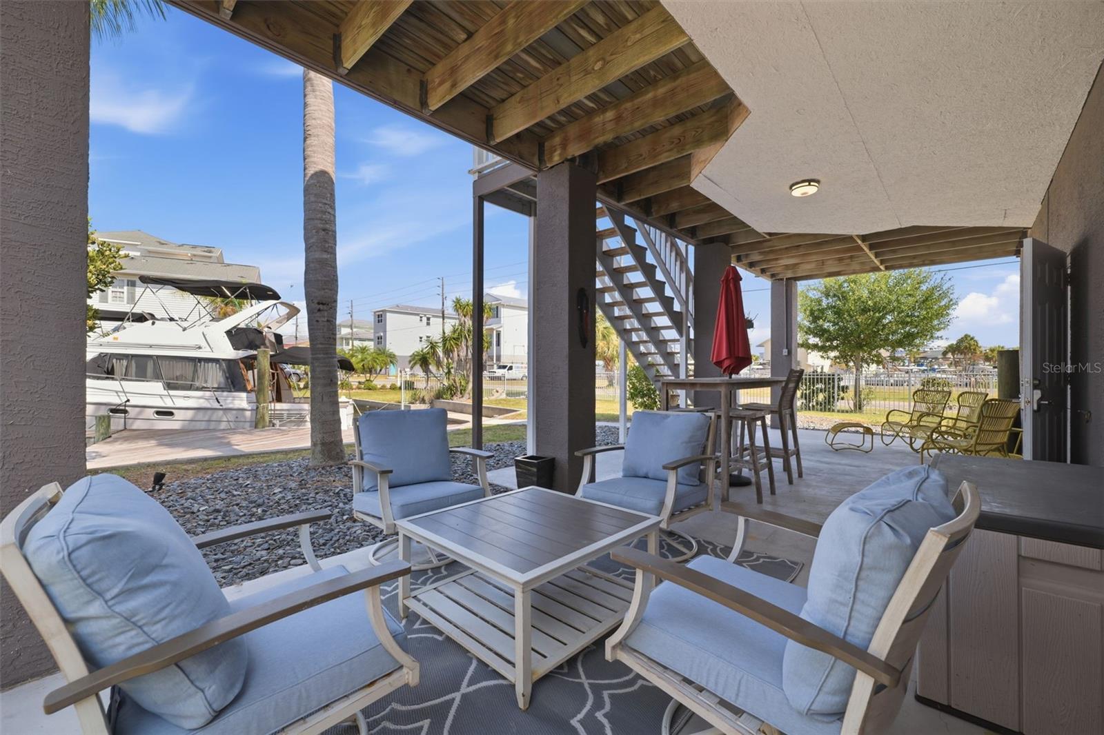 HUDSON BEACH ESTATES - Residential