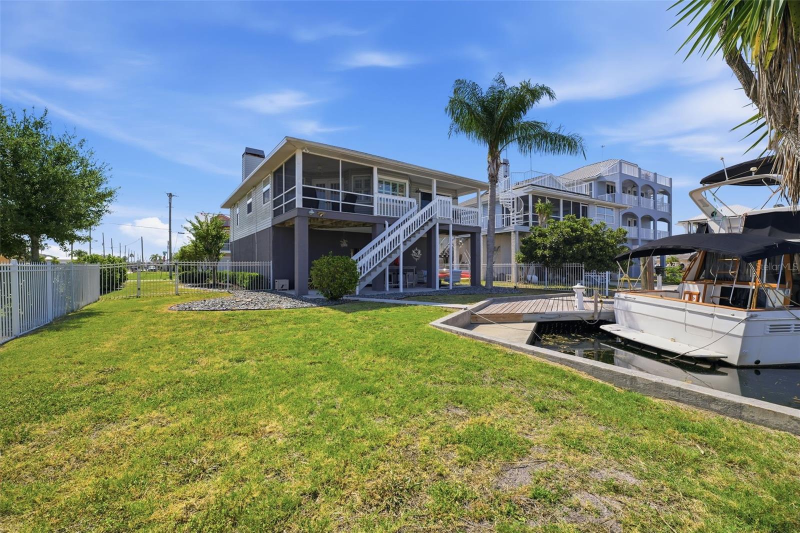 HUDSON BEACH ESTATES - Residential