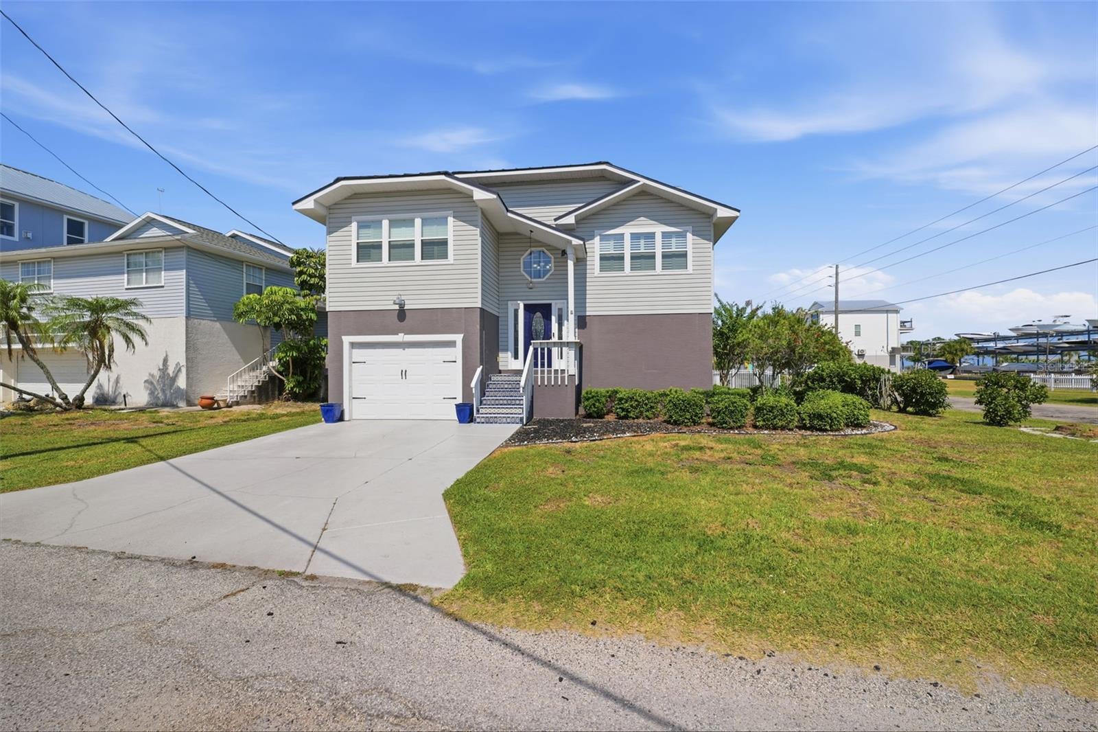 HUDSON BEACH ESTATES - Residential