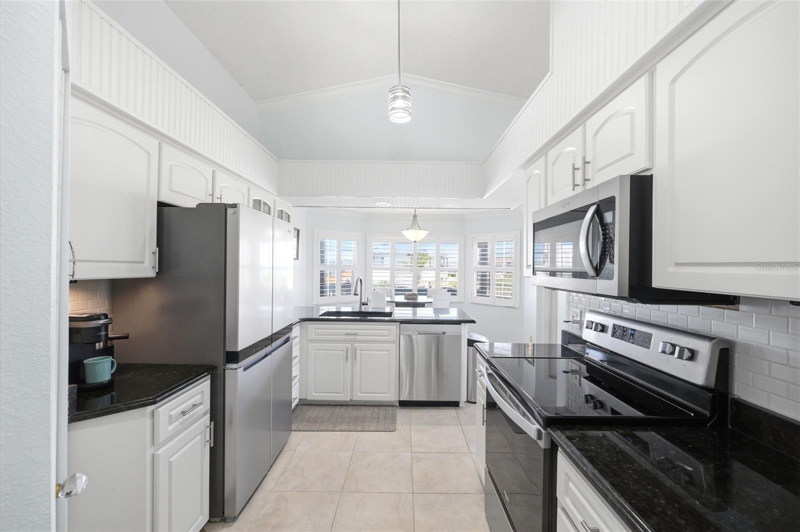 HUDSON BEACH ESTATES - Residential