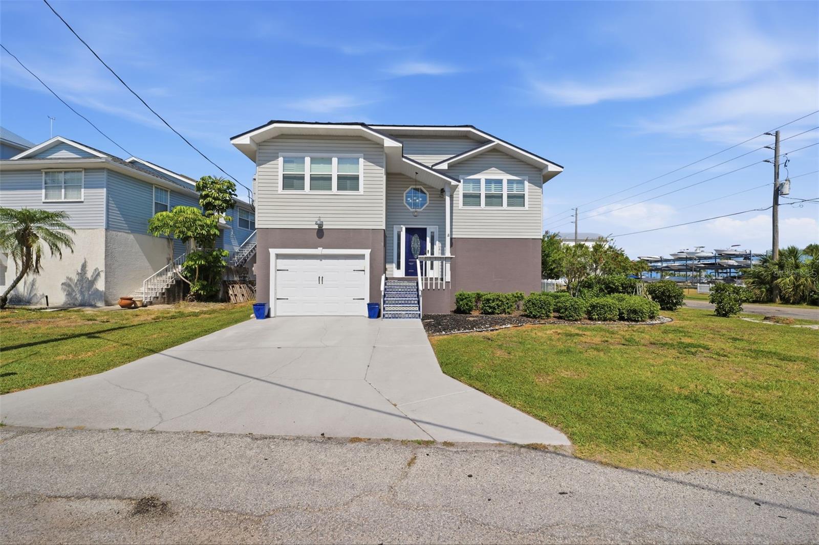 HUDSON BEACH ESTATES - Residential