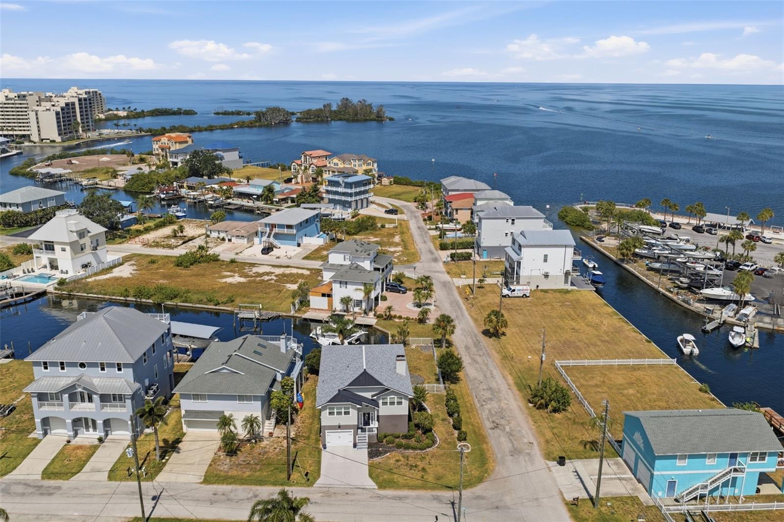 HUDSON BEACH ESTATES - Residential