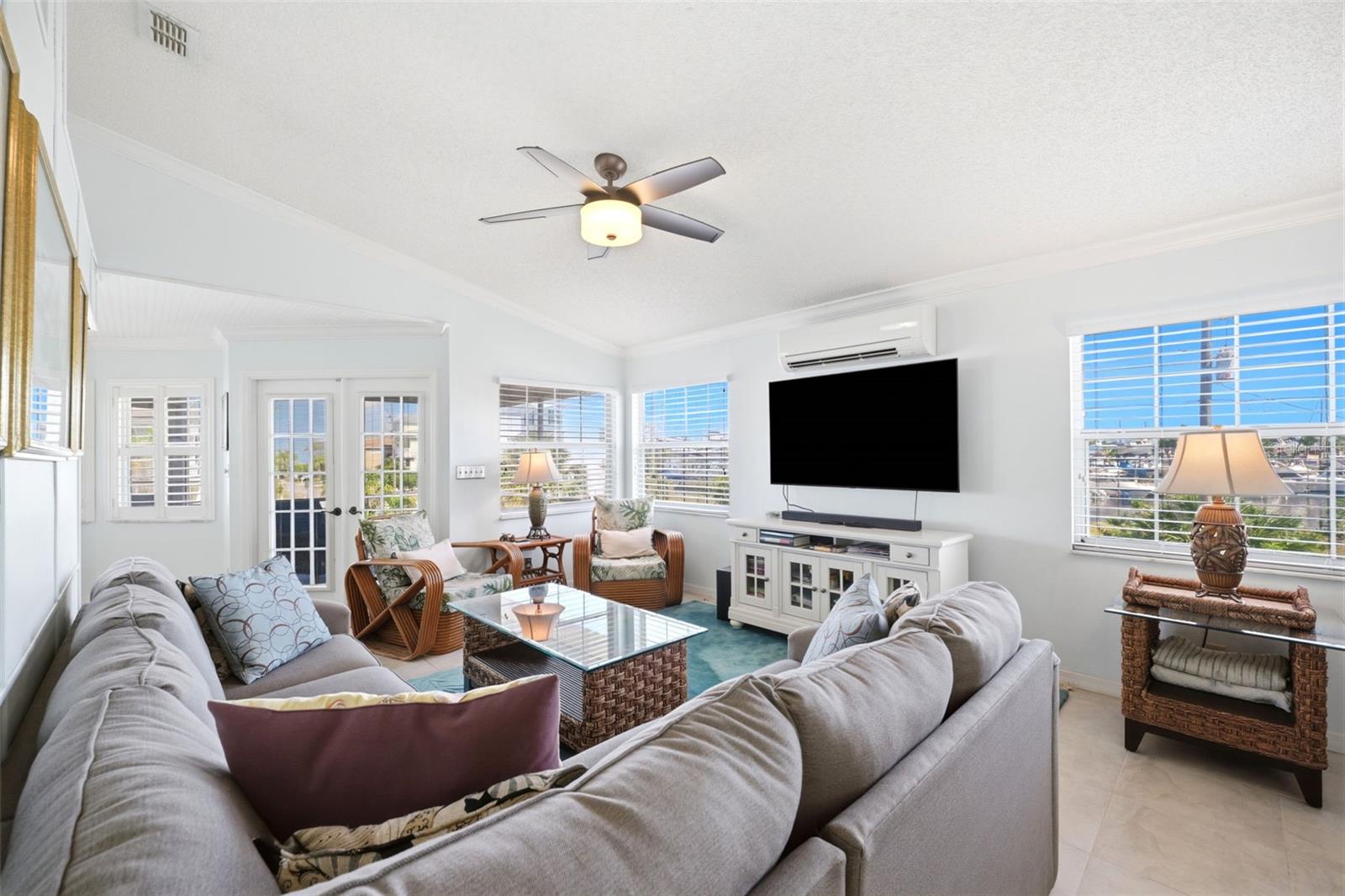 HUDSON BEACH ESTATES - Residential