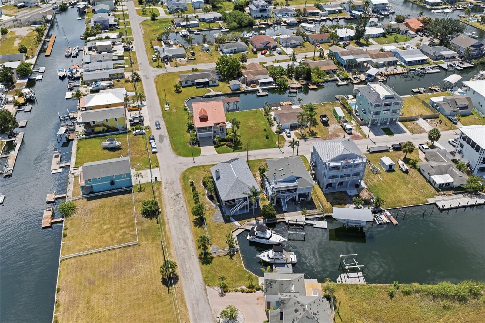 HUDSON BEACH ESTATES - Residential