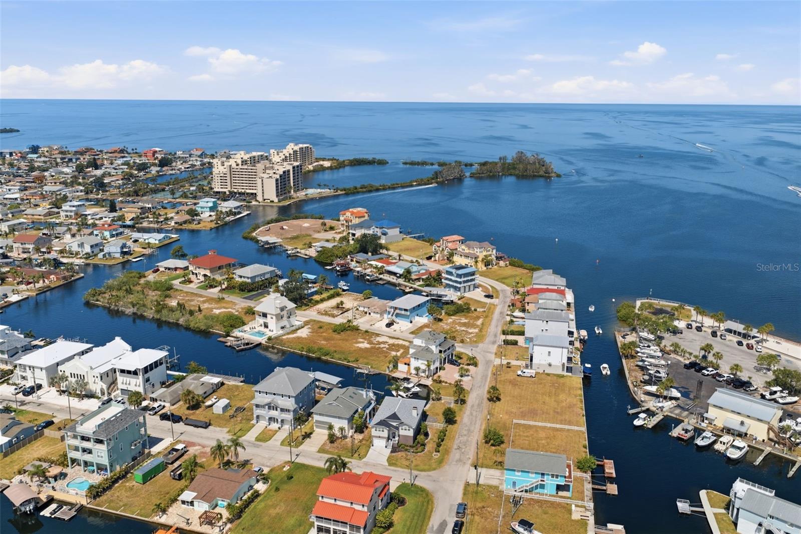 HUDSON BEACH ESTATES - Residential