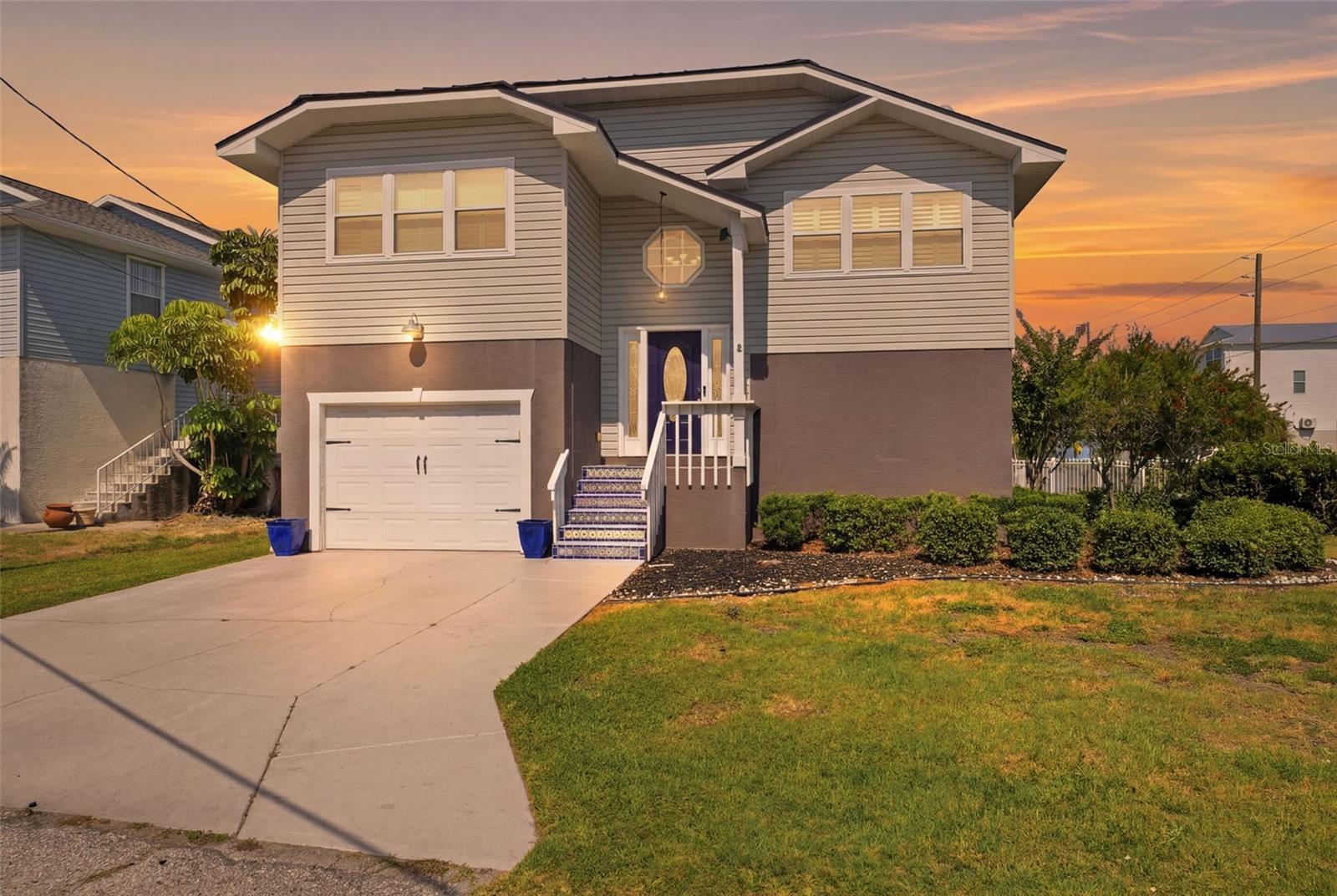 HUDSON BEACH ESTATES - Residential