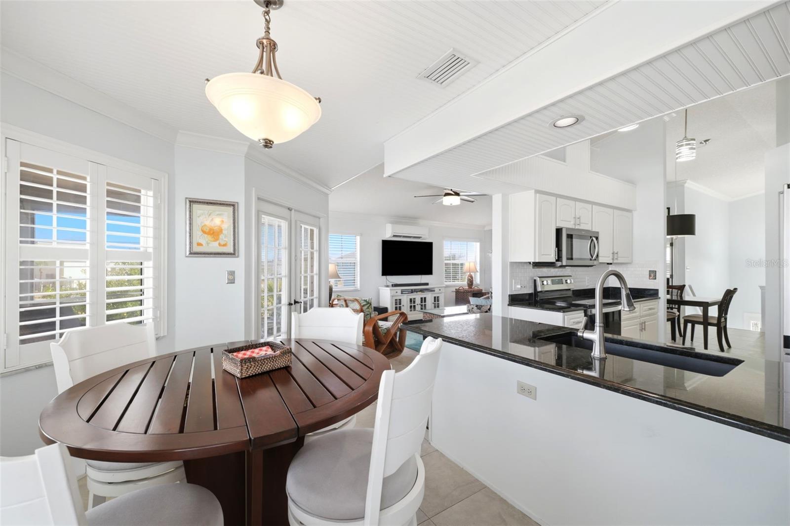 HUDSON BEACH ESTATES - Residential
