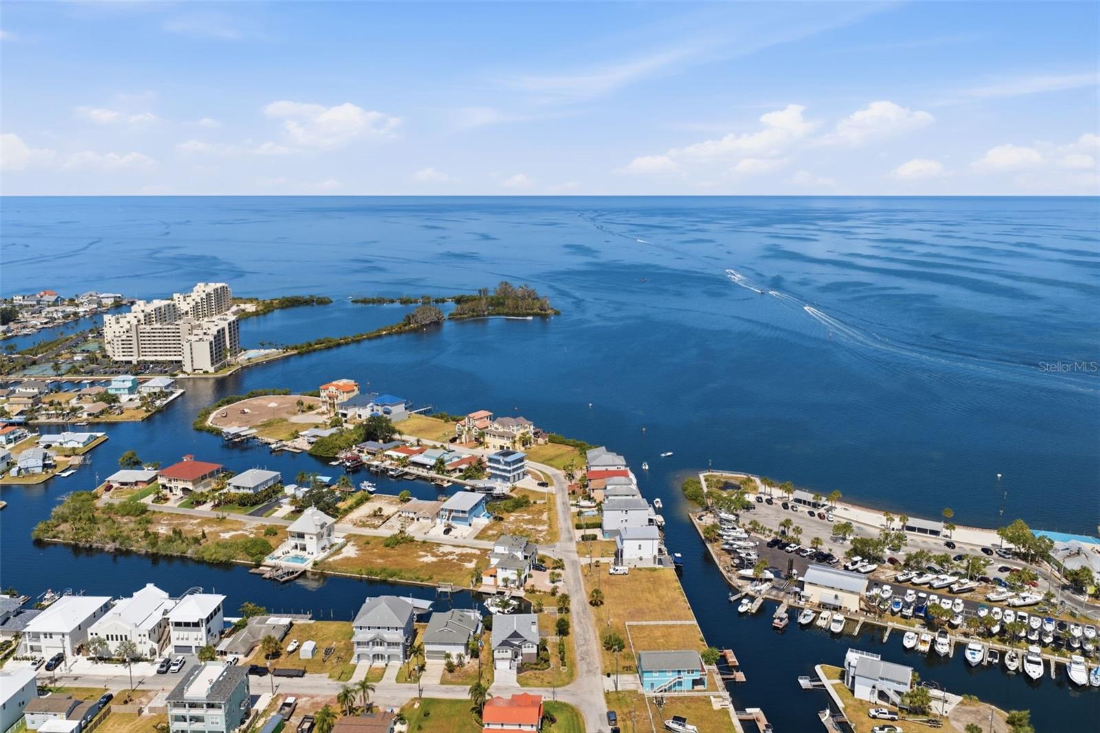 HUDSON BEACH ESTATES - Residential