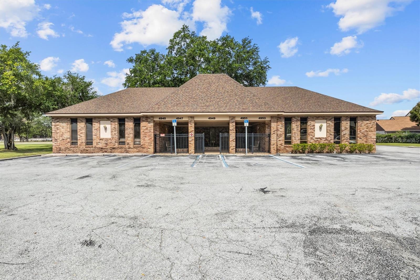GASLIGHT COMMONS AN OFFICE CONDO - Commercial Lease