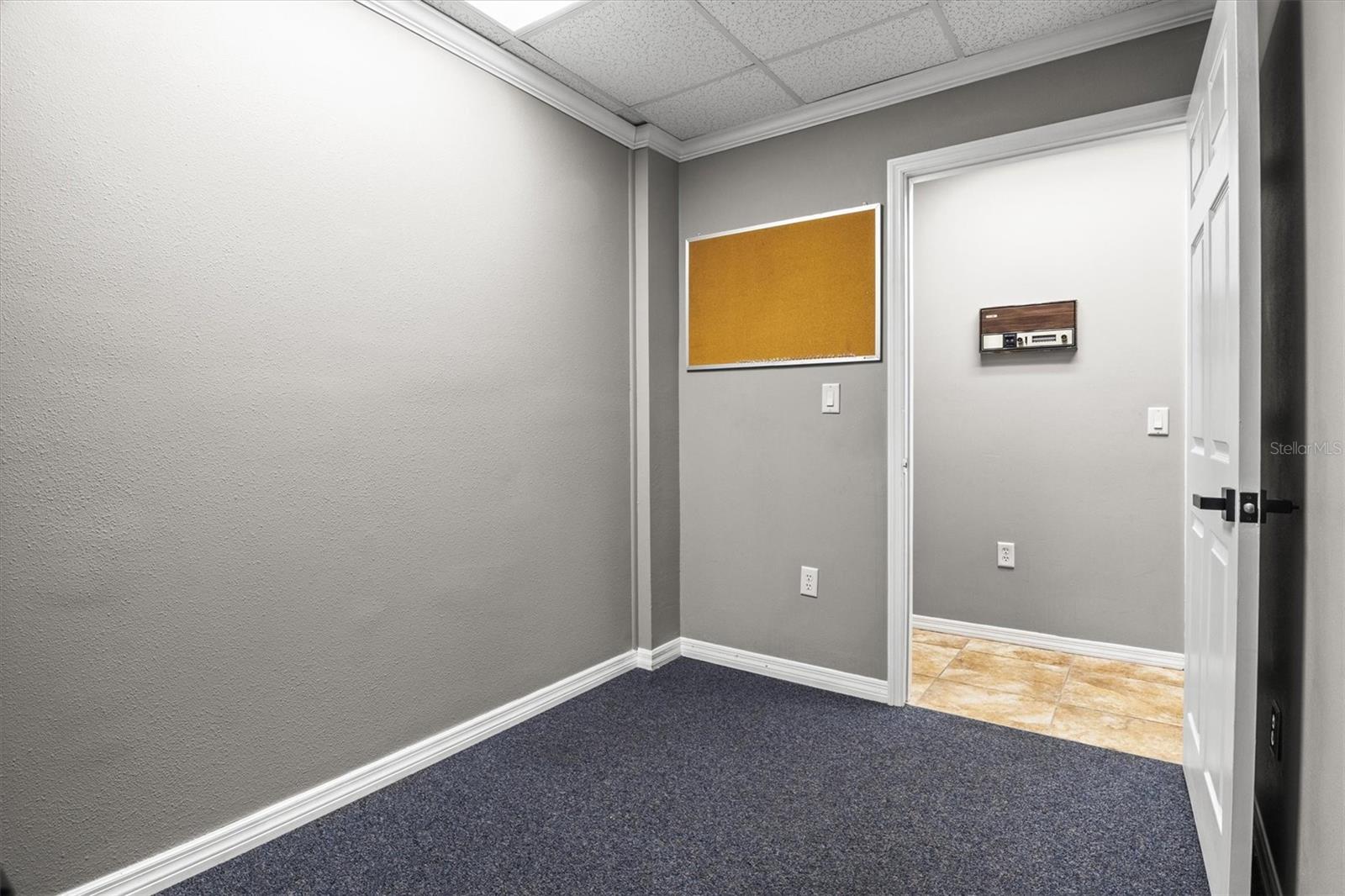 GASLIGHT COMMONS AN OFFICE CONDO - Commercial Lease