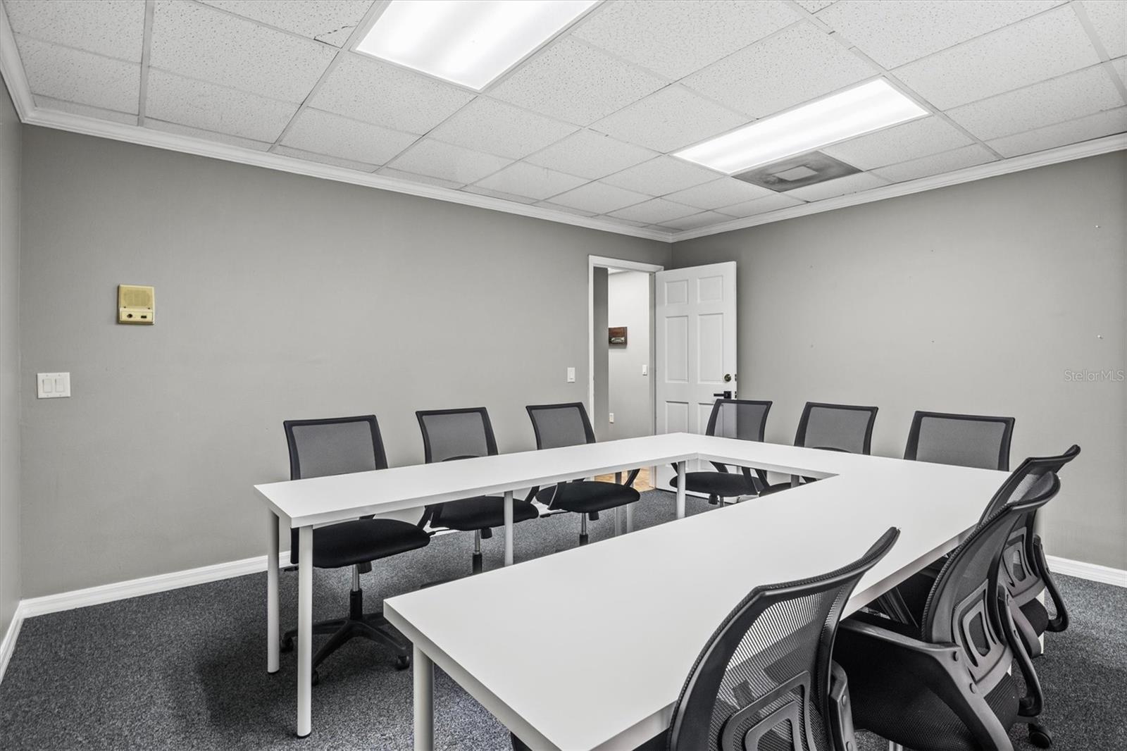 GASLIGHT COMMONS AN OFFICE CONDO - Commercial Lease