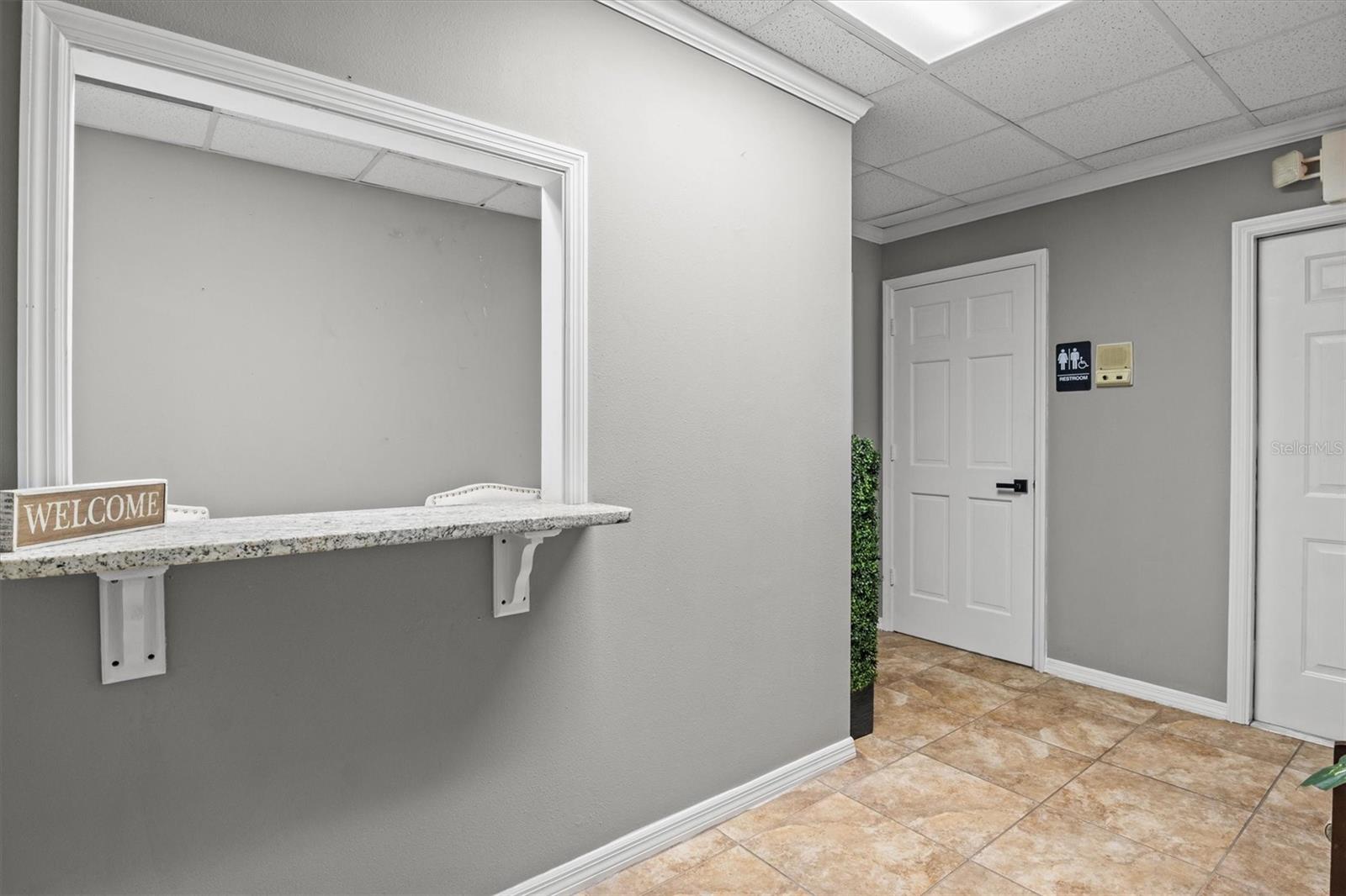 GASLIGHT COMMONS AN OFFICE CONDO - Commercial Lease
