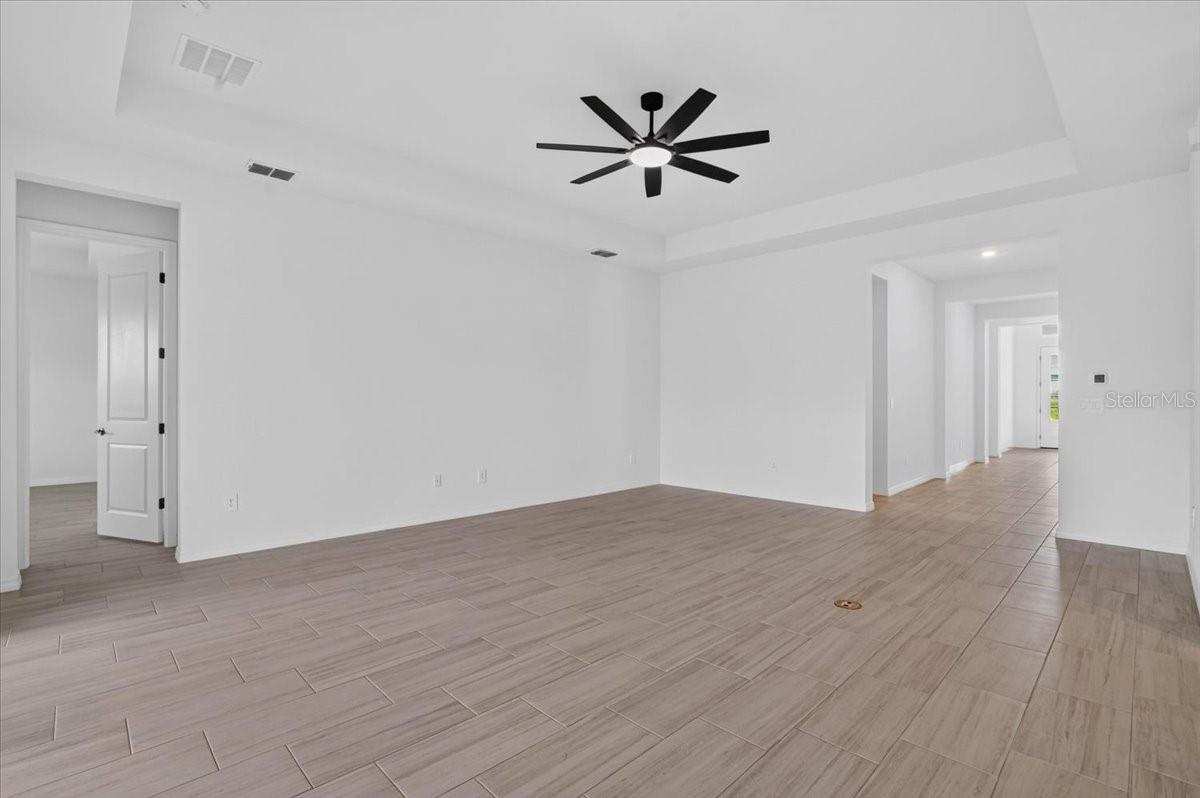 CALUSA COUNTY CLUB - Residential Lease