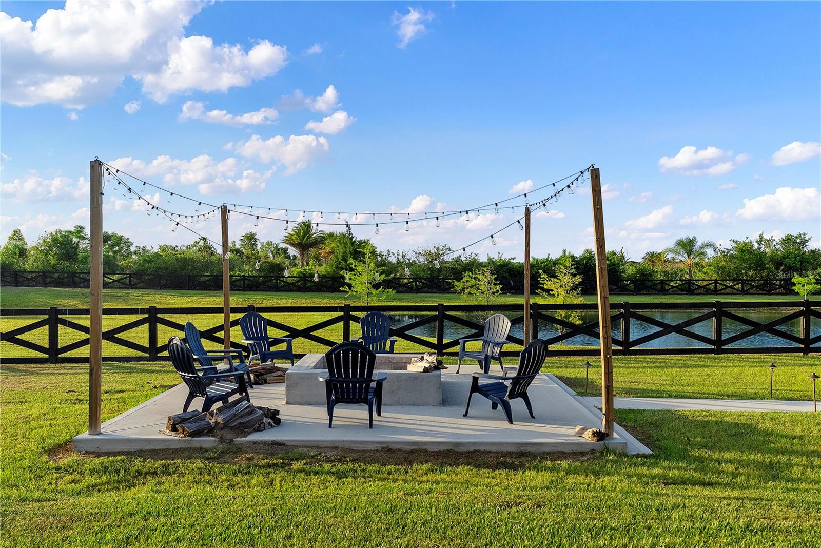 BLACK HAMMOCK - Residential