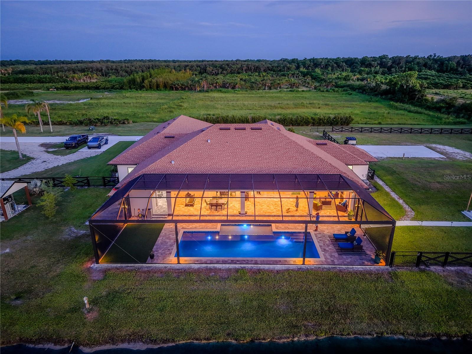 BLACK HAMMOCK - Residential