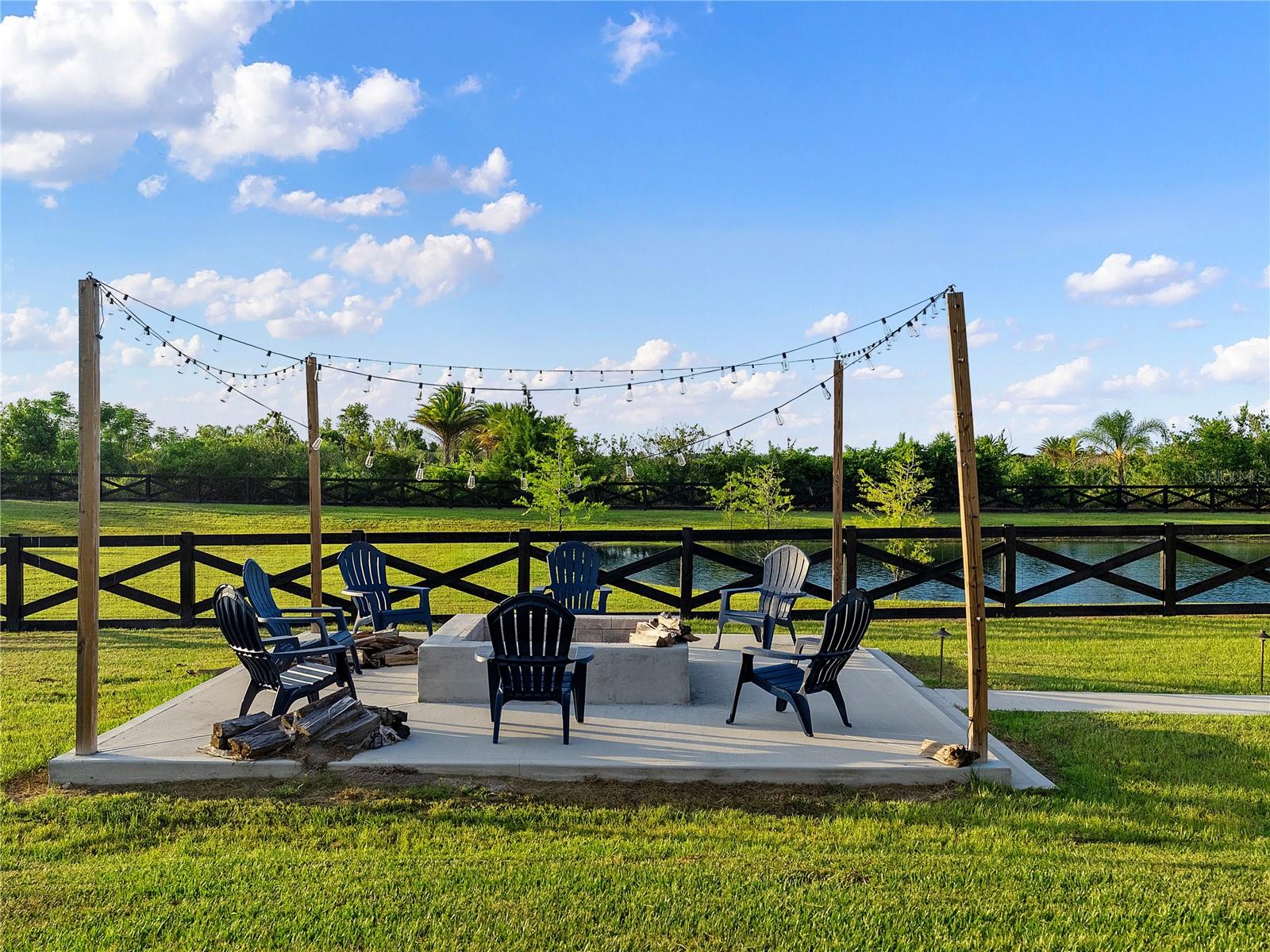 BLACK HAMMOCK - Residential