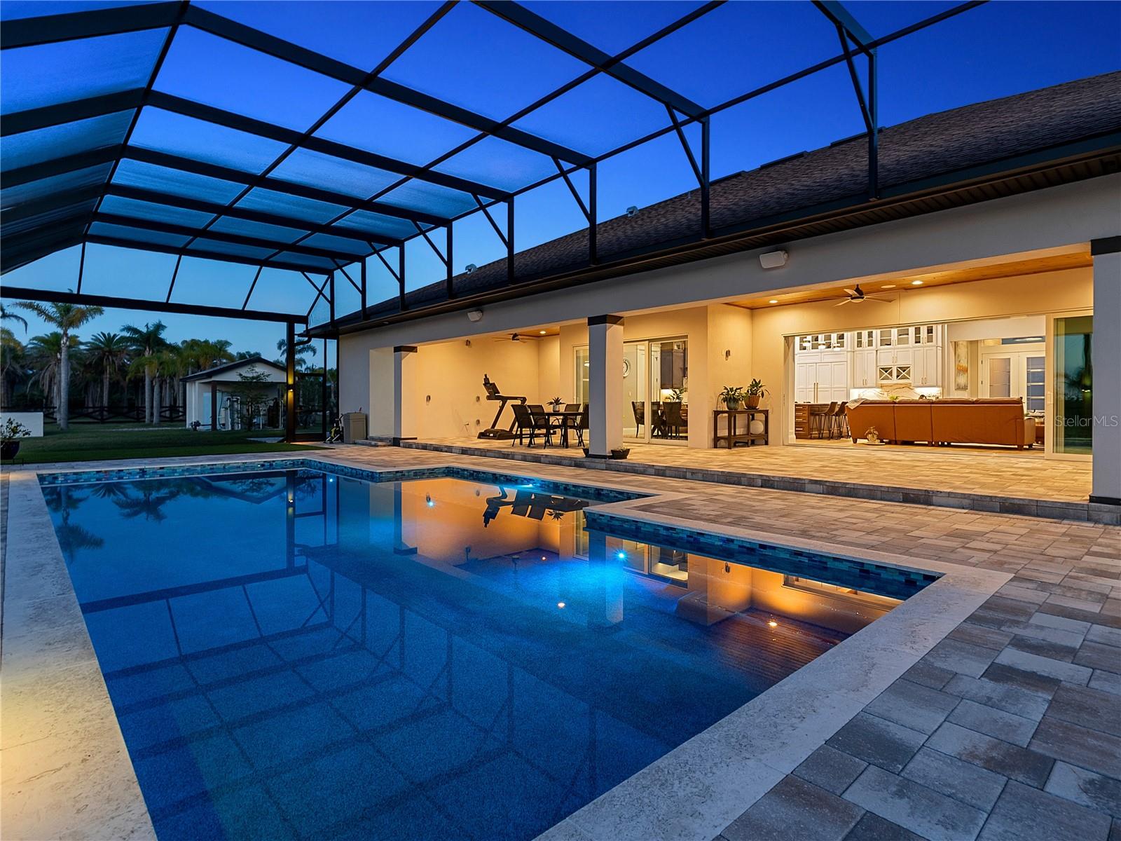 BLACK HAMMOCK - Residential
