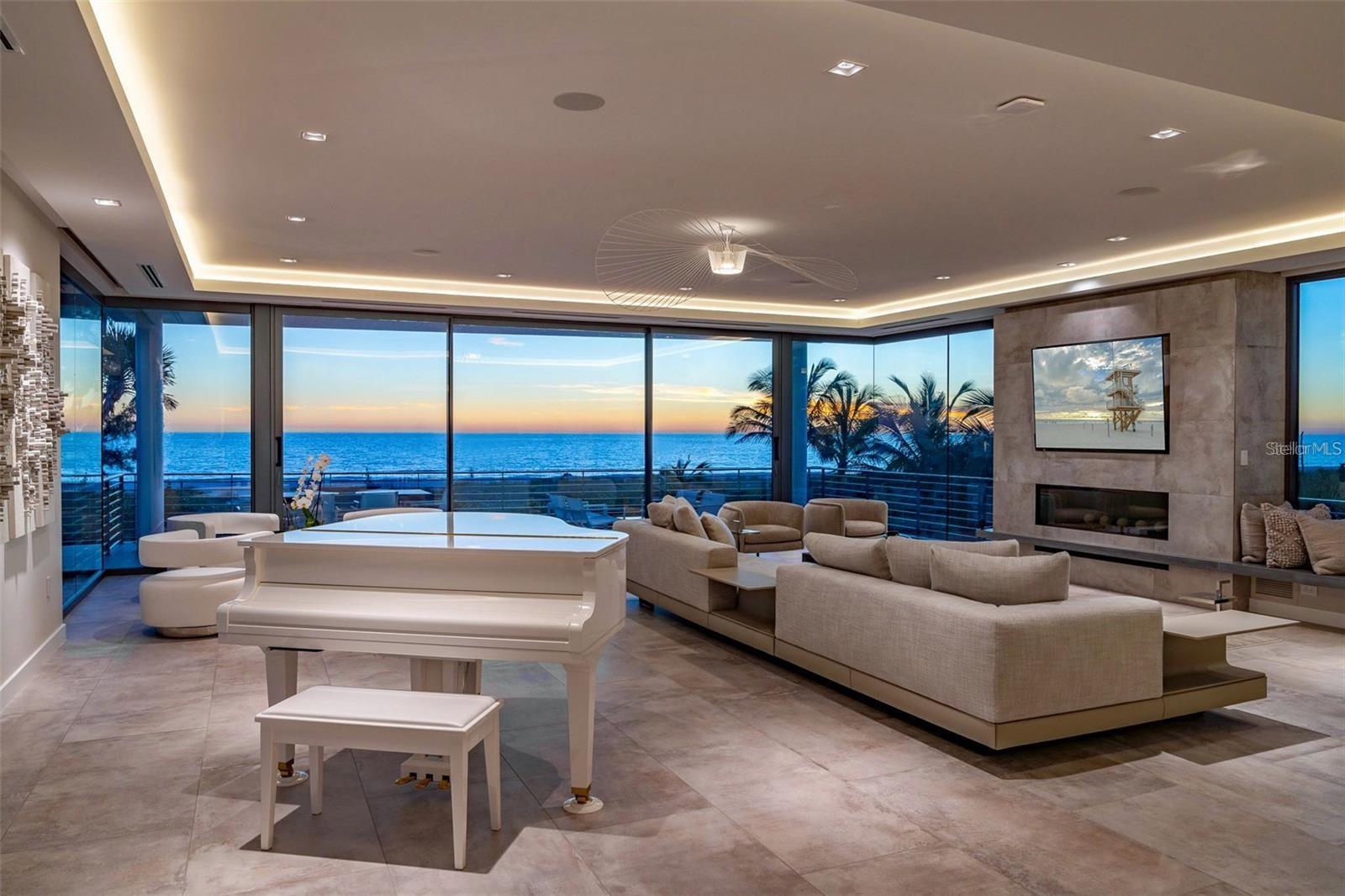 SUNSET COVE - Residential