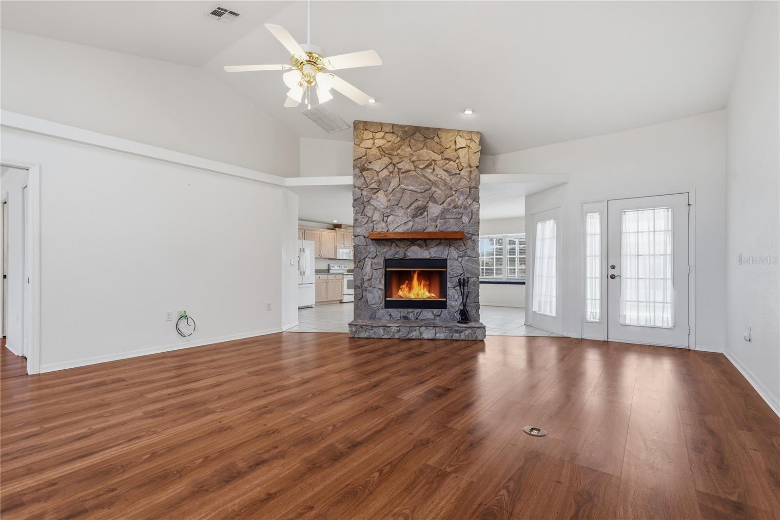 SPRING HILL - Residential