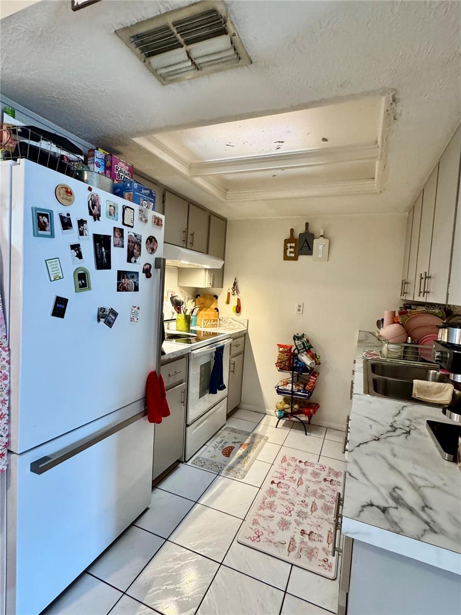 SPRING HILL - Residential Income