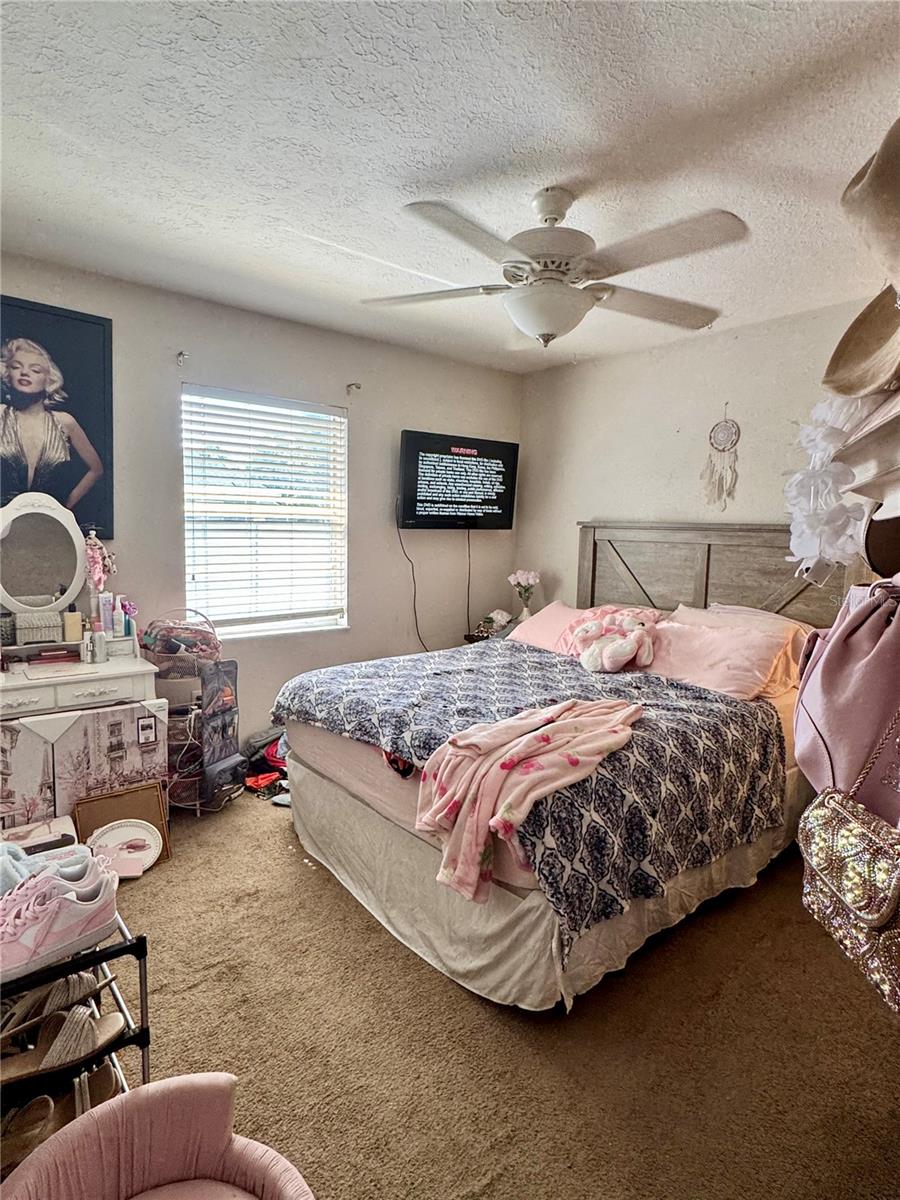 SPRING HILL - Residential Income