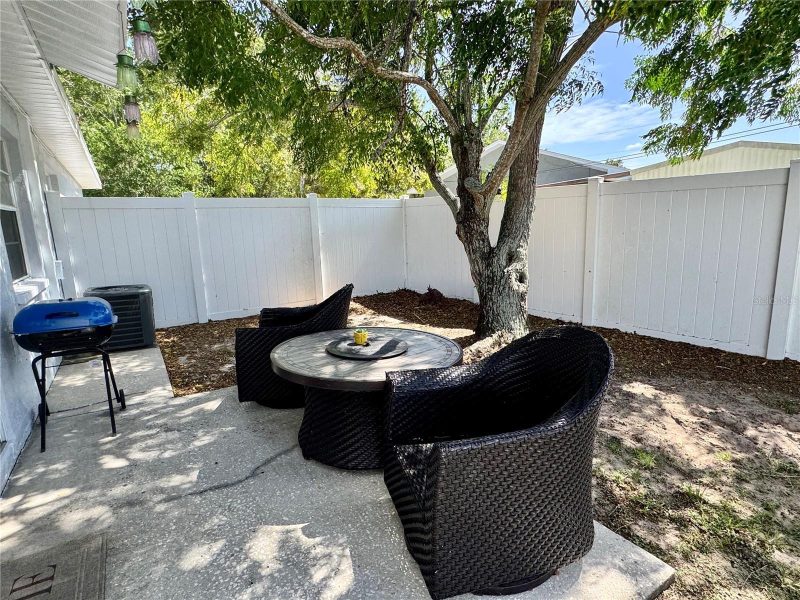 SPRING HILL - Residential Income