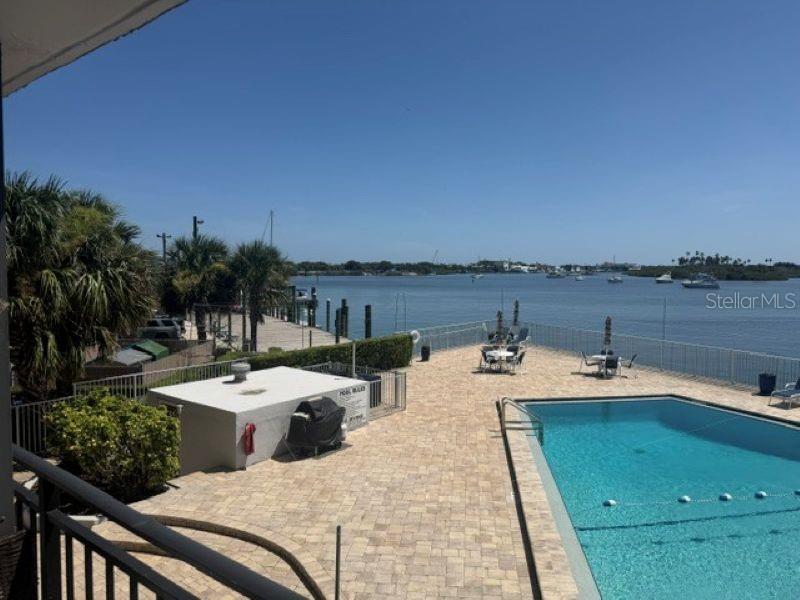 CAPTAINS QUARTERS - Residential