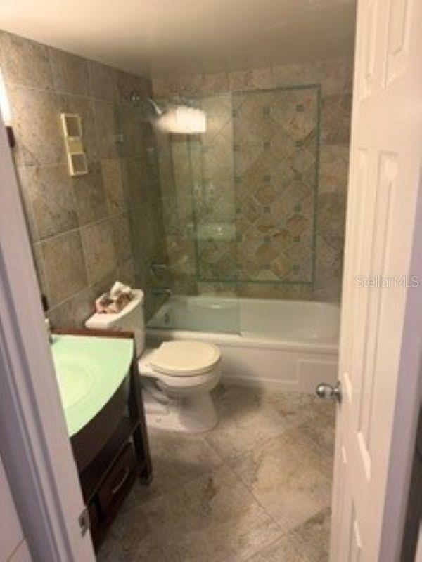 CAPTAINS QUARTERS - Residential