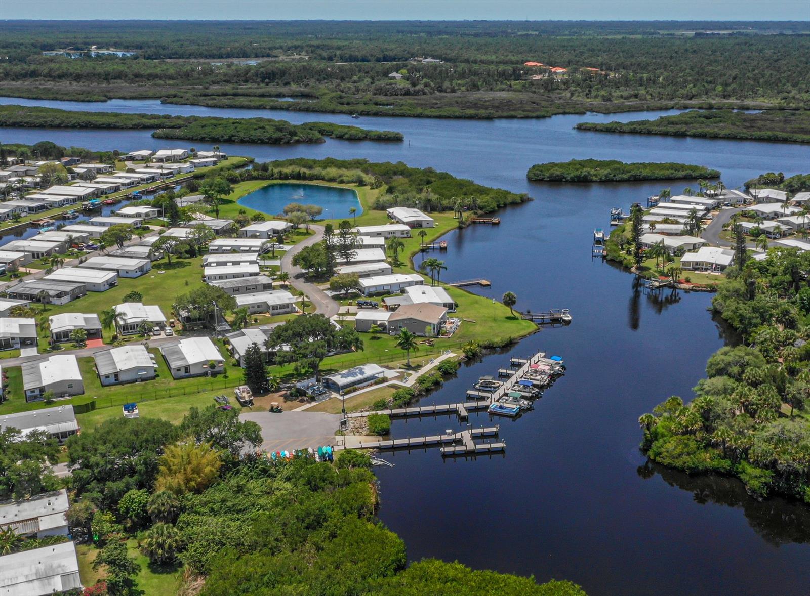 HARBOR ISLES III - Residential