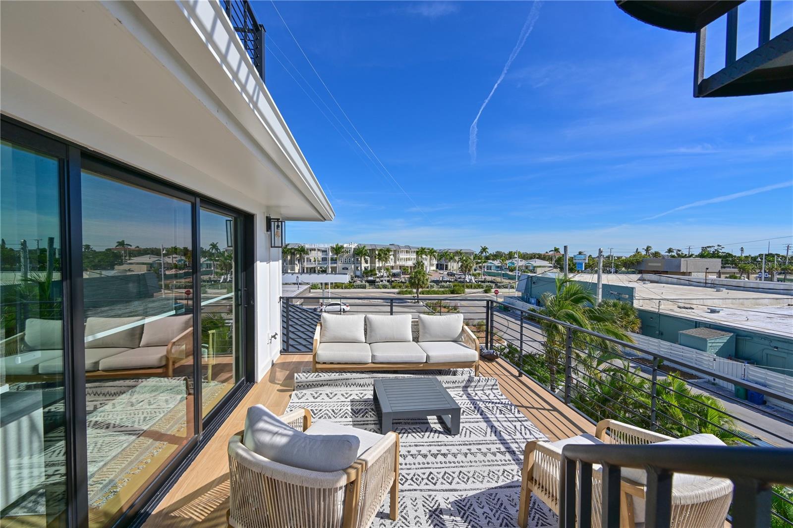 HOLMES BEACH 11TH UNIT - Residential