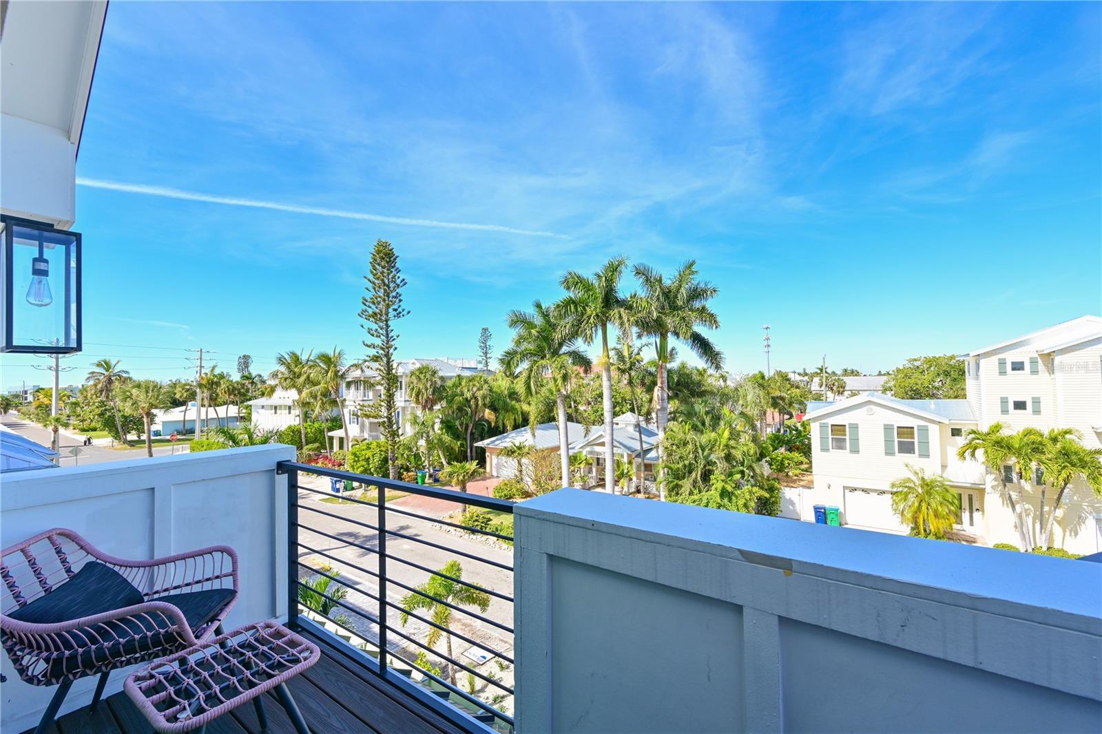HOLMES BEACH 11TH UNIT - Residential