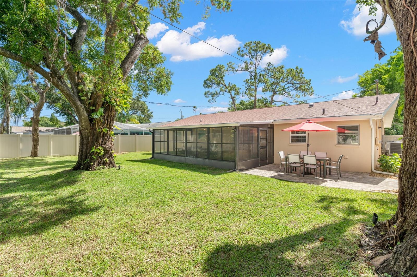 RIVIERA THE - Residential Lease