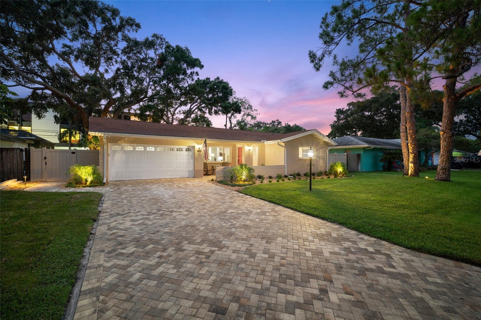 RIVIERA THE - Residential Lease