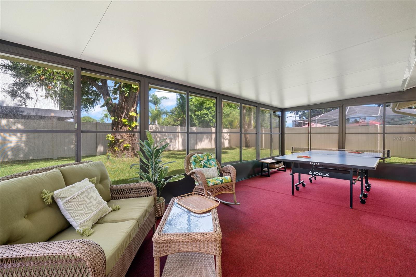 RIVIERA THE - Residential Lease