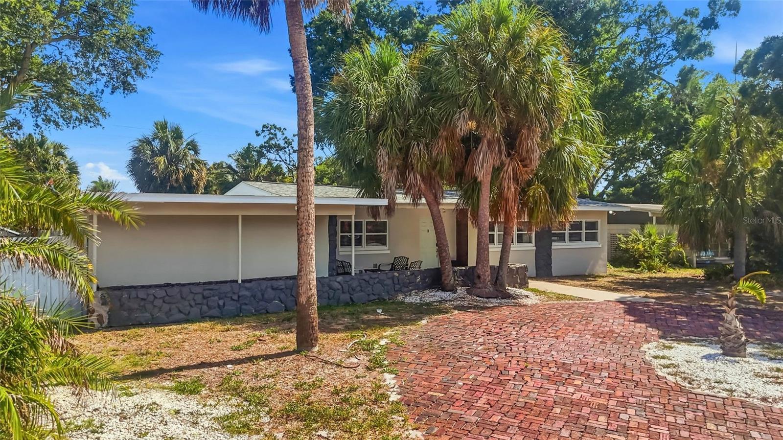 PELICAN CREEK SUB - Residential