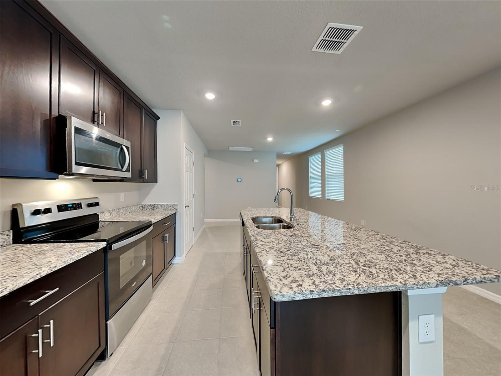 VILLAMAR PH 3 - Residential Lease