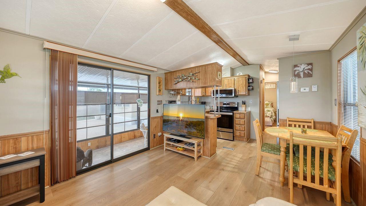 HOLIDAY TRAVEL PARK ENGLEWOOD - Residential