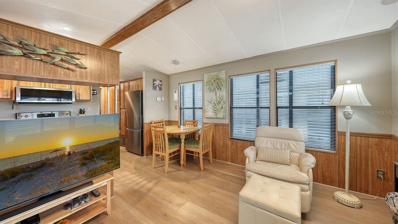 HOLIDAY TRAVEL PARK ENGLEWOOD - Residential